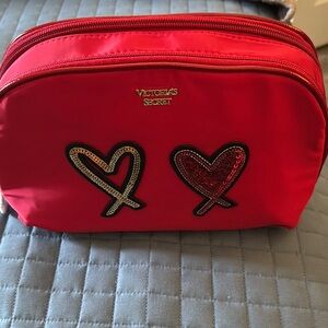 NWT Victoria’s Secret Zipper Cosmetic Bag